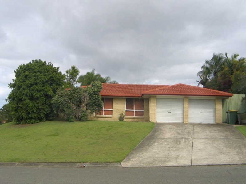 2 Woolmere Street, Carrara QLD 4211