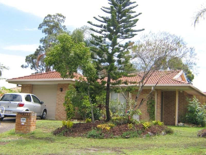 8 Sandalwood Terrace, Nerang QLD 4211