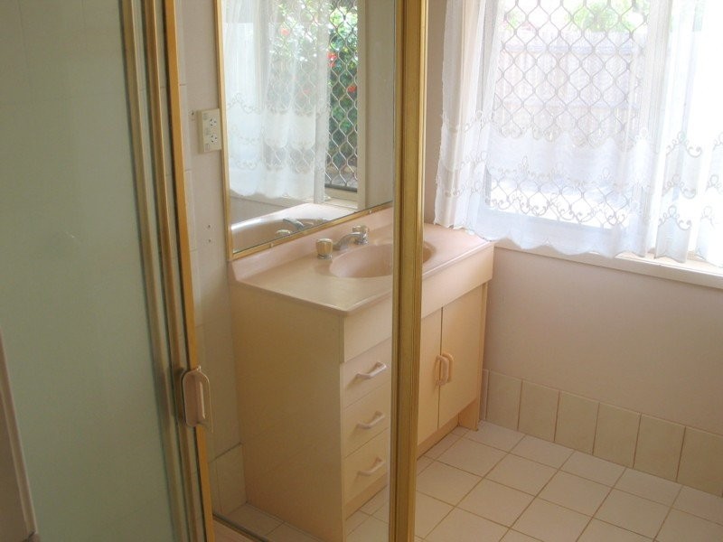 8 Sandalwood Terrace, Nerang QLD 4211