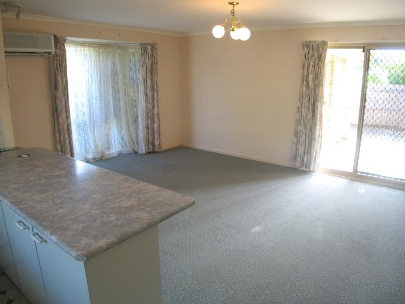 8 Sandalwood Terrace, Nerang QLD 4211