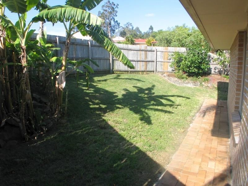 8 Sandalwood Terrace, Nerang QLD 4211