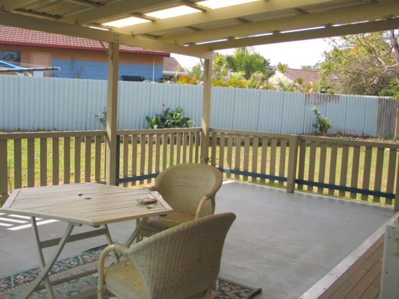 9 Gemstone, Carrara QLD 4211