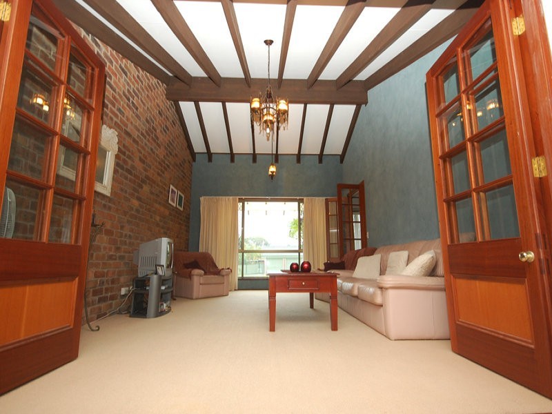 56 Parasol Street, Ashmore QLD 4214