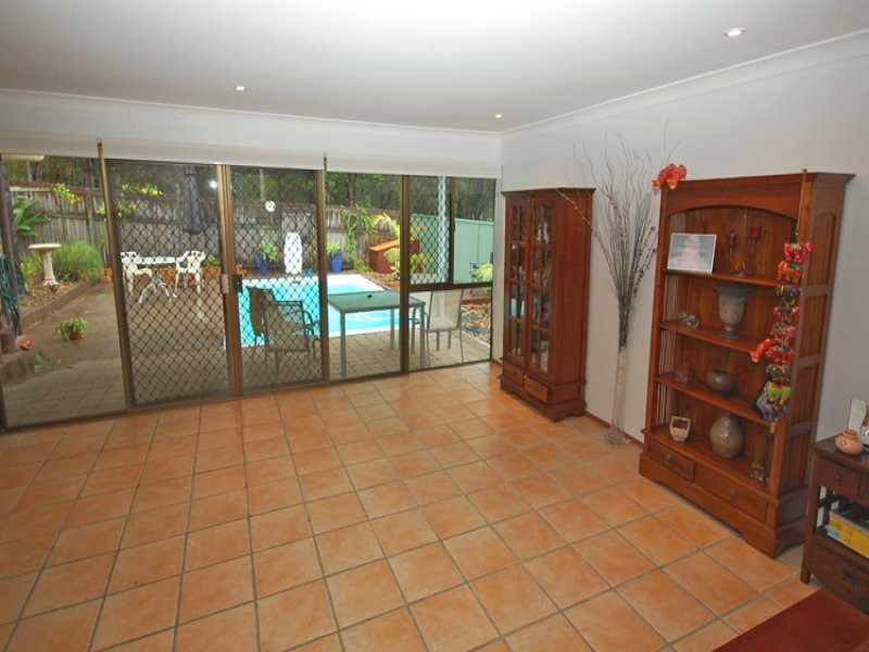 56 Parasol Street, Ashmore QLD 4214