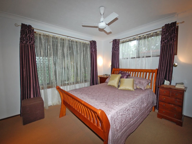 56 Parasol Street, Ashmore QLD 4214