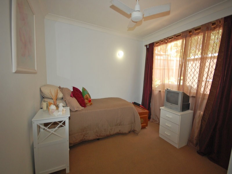 56 Parasol Street, Ashmore QLD 4214