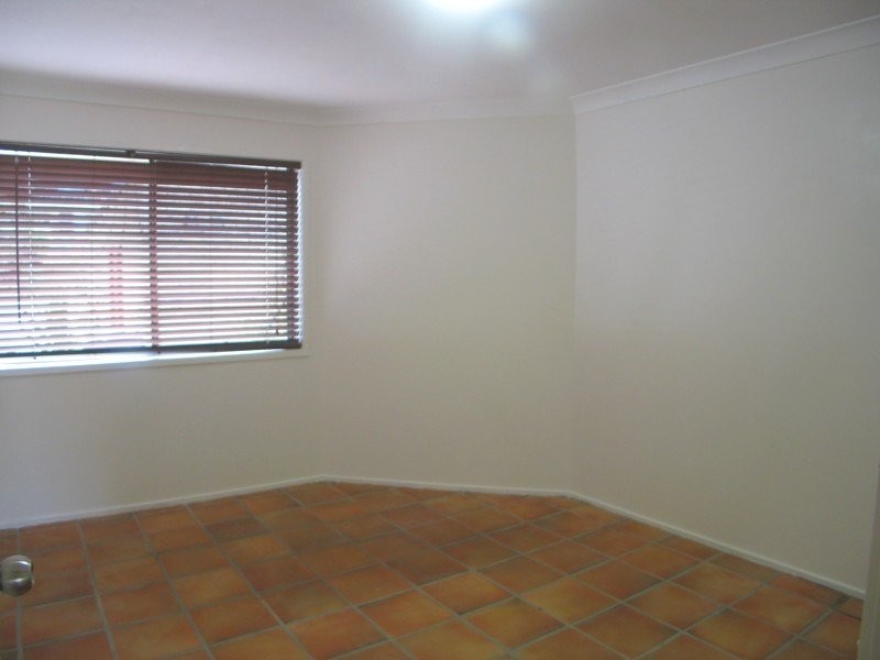 11/5 Balfour Crescent, Highland Park QLD 4211