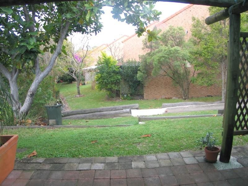 11/5 Balfour Crescent, Highland Park QLD 4211