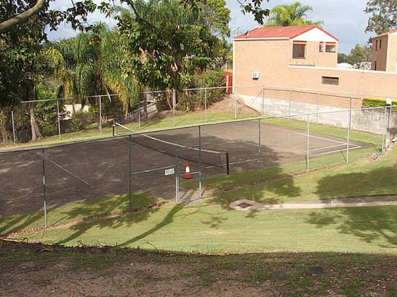 11/5 Balfour Crescent, Highland Park QLD 4211