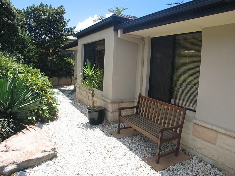 11 Sirec Way, Burleigh Heads QLD 4220