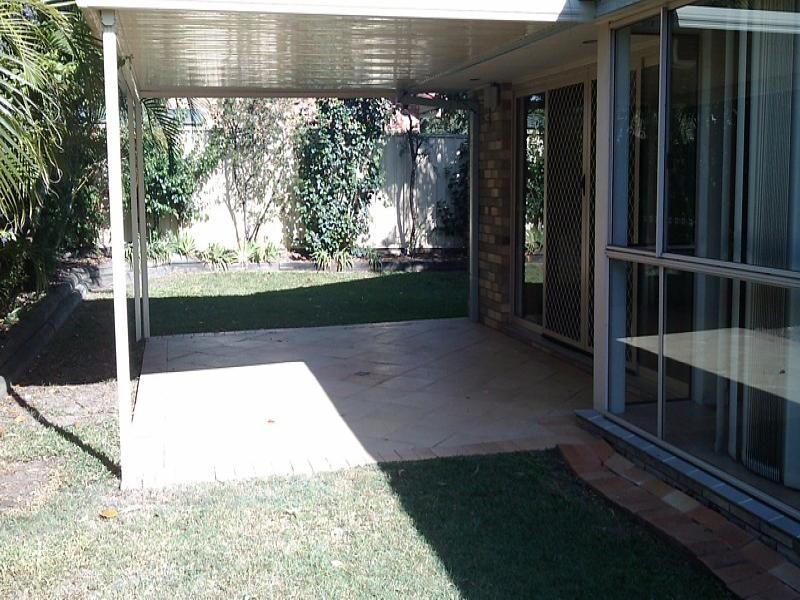 2 Jura Parade, Merrimac QLD 4226