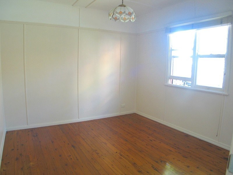 4 Little Norman, Southport QLD 4215