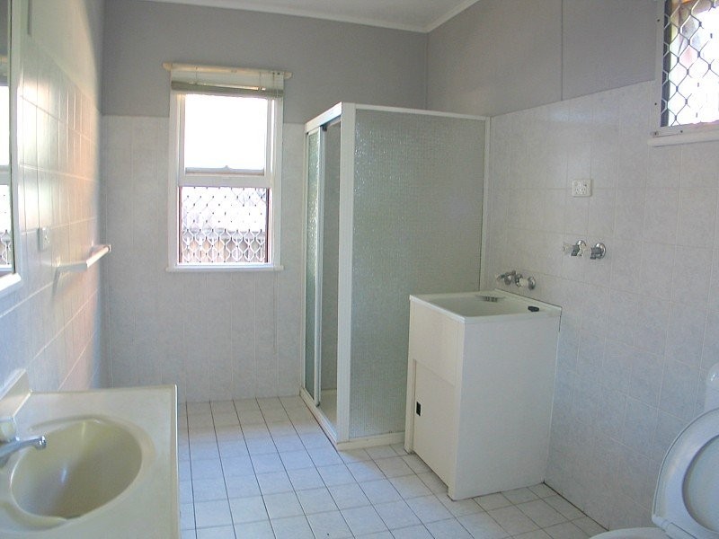 4 Little Norman, Southport QLD 4215