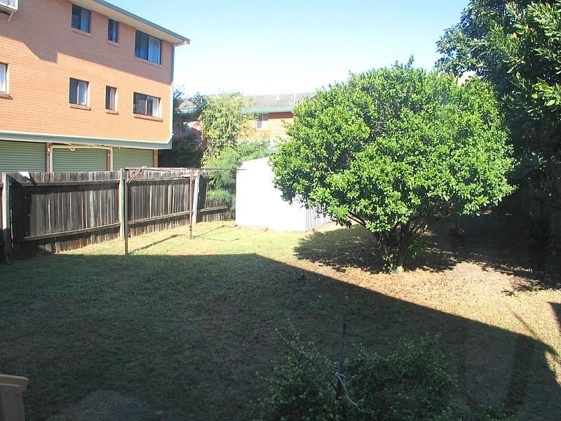 4 Little Norman, Southport QLD 4215