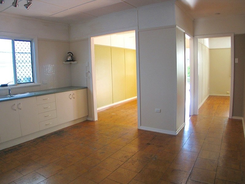 4 Little Norman, Southport QLD 4215