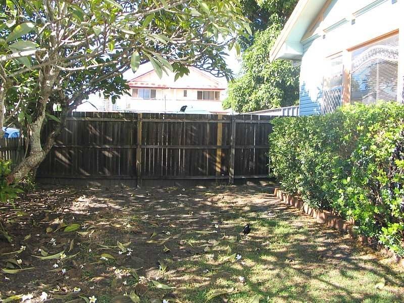 4 Little Norman, Southport QLD 4215