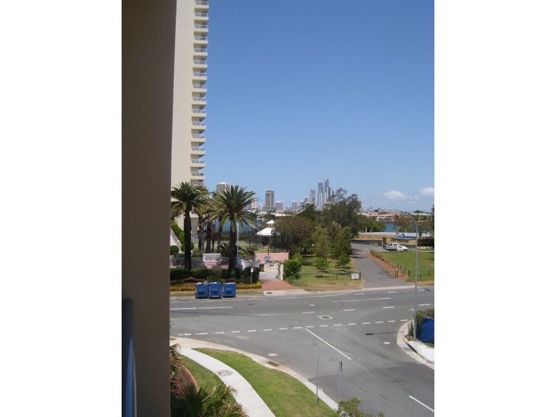 422/1-3 Aqua Street, Southport QLD 4215