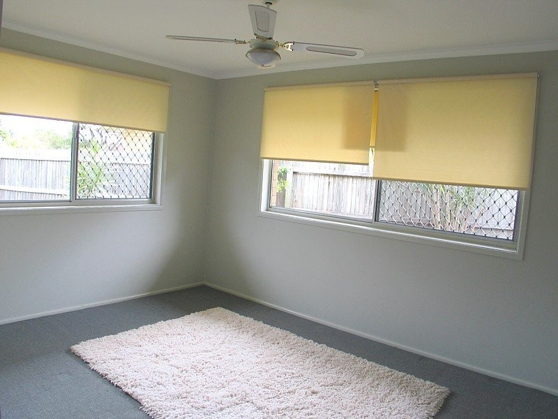 32 T E Peters Drive, Broadbeach Waters QLD 4218