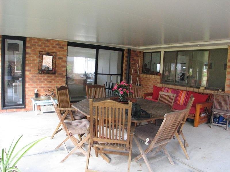 27 Sweetgum Street, Ashmore QLD 4214