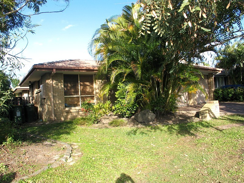4 Roundelay Drive, Varsity Lakes QLD 4227