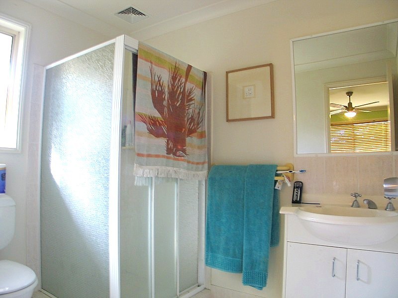 4 Roundelay Drive, Varsity Lakes QLD 4227
