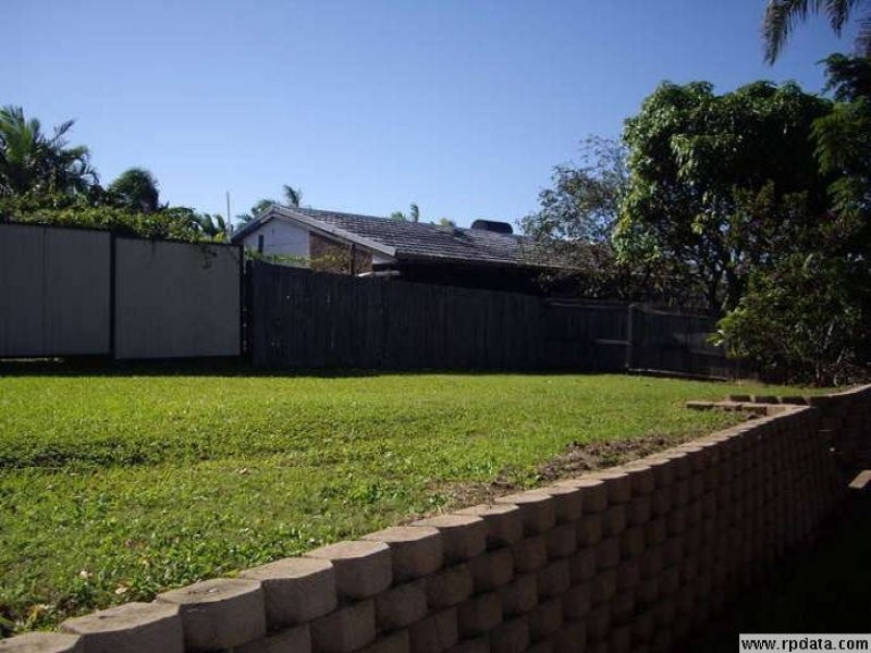 4 Muston Court, Carrara QLD 4211