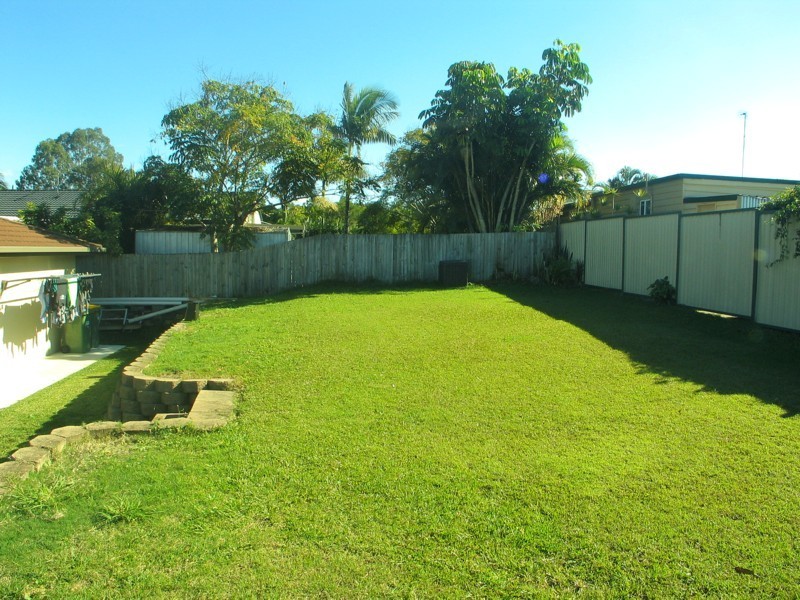 4 Muston Court, Carrara QLD 4211