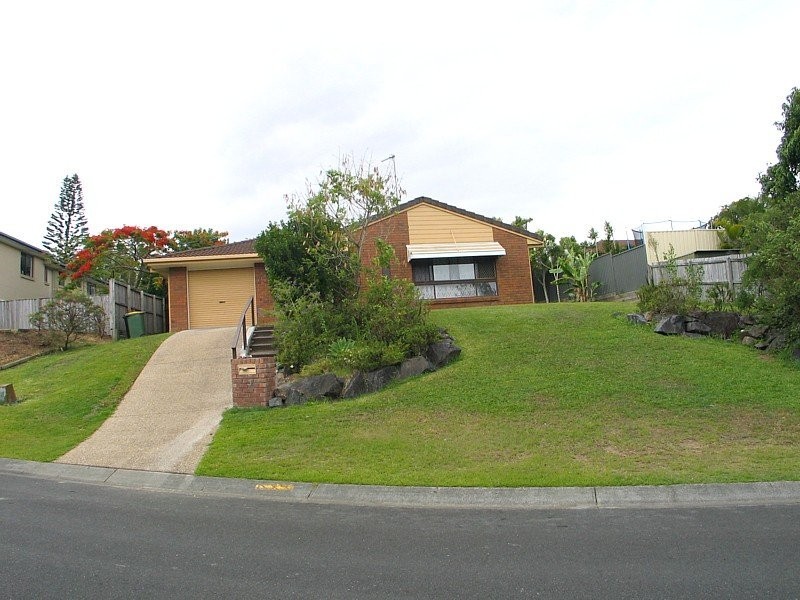 3 Cambridge Court, Carrara QLD 4211