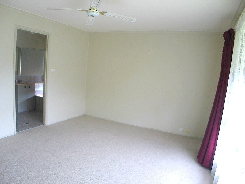 3 Cambridge Court, Carrara QLD 4211