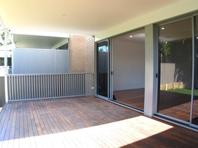 33 Ernest Street, Labrador QLD 4215