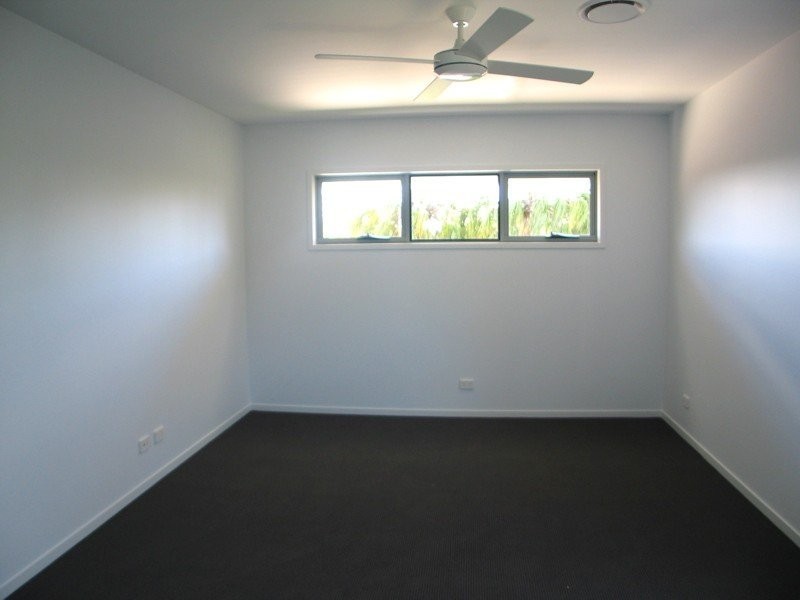 35 Ernest Street, Labrador QLD 4215