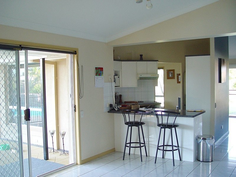 1 Peal Court, Carrara QLD 4211