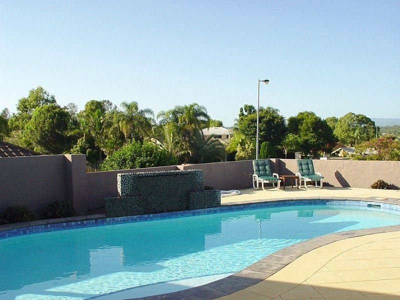 1 Peal Court, Carrara QLD 4211