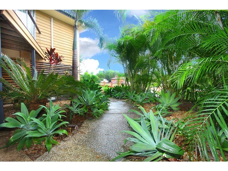 23 Murev Way, Carrara QLD 4211