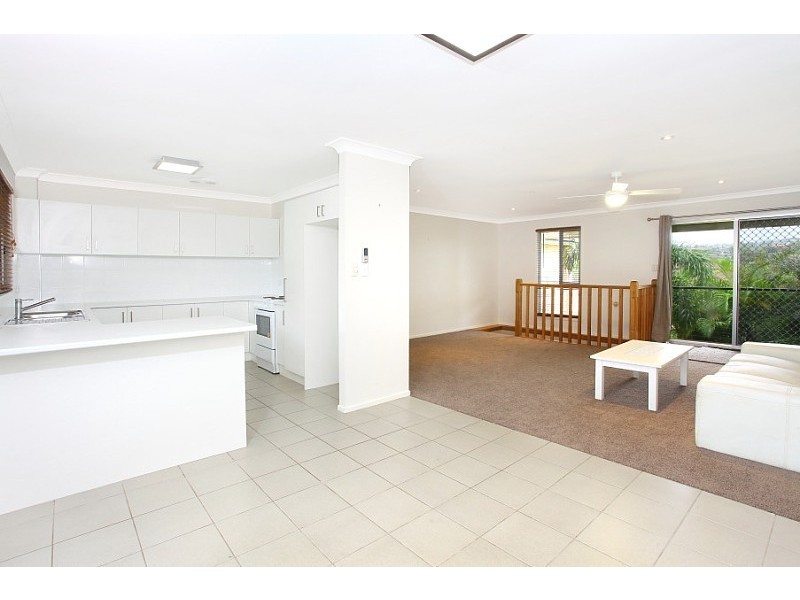 23 Murev Way, Carrara QLD 4211