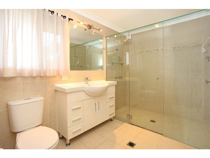 23 Murev Way, Carrara QLD 4211