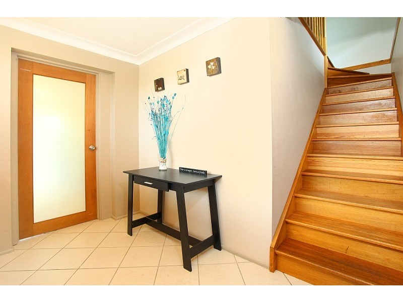 23 Murev Way, Carrara QLD 4211