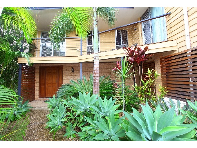 23 Murev Way, Carrara QLD 4211