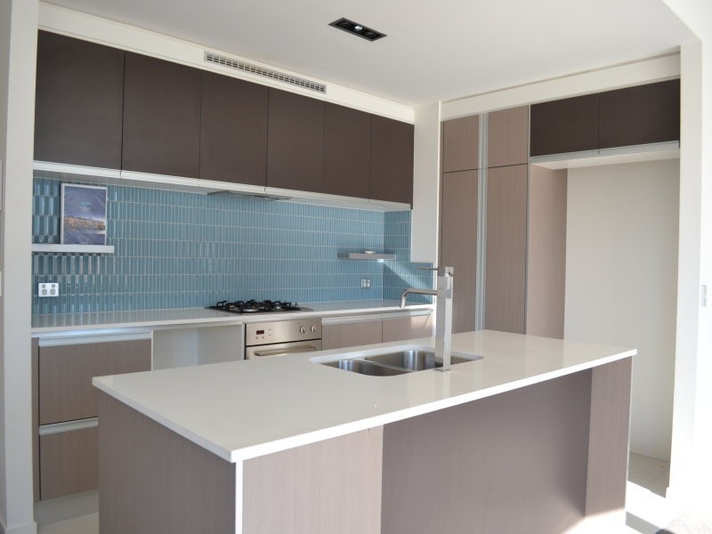 57/3030 The boulevard, Carrara QLD 4211