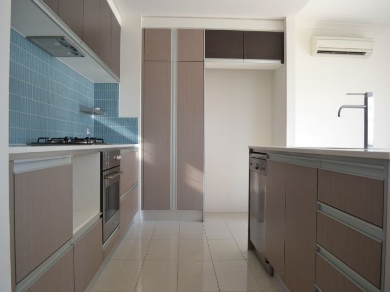 57/3030 The boulevard, Carrara QLD 4211