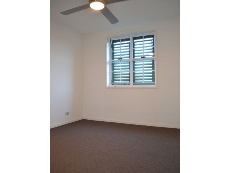 57/3030 The boulevard, Carrara QLD 4211