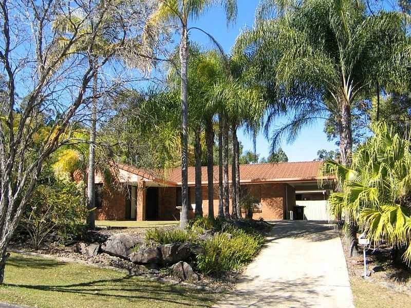 1 Beau Court, Highland Park QLD 4211