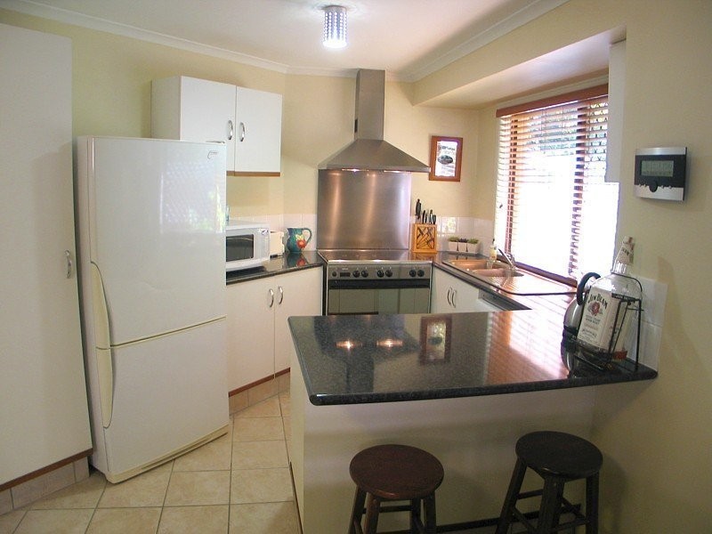 1 Beau Court, Highland Park QLD 4211