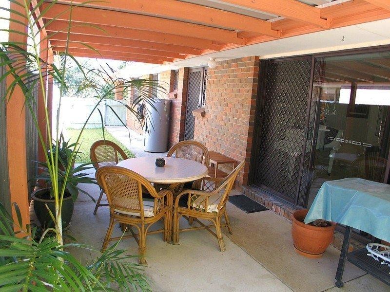 1 Beau Court, Highland Park QLD 4211