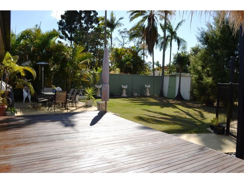 4 St. Petersburg Place, Nerang QLD 4211