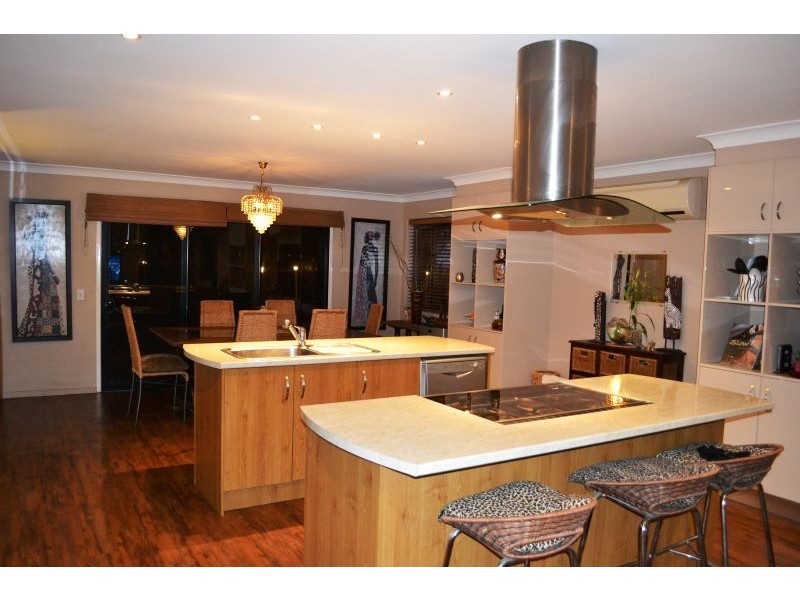 4 St. Petersburg Place, Nerang QLD 4211