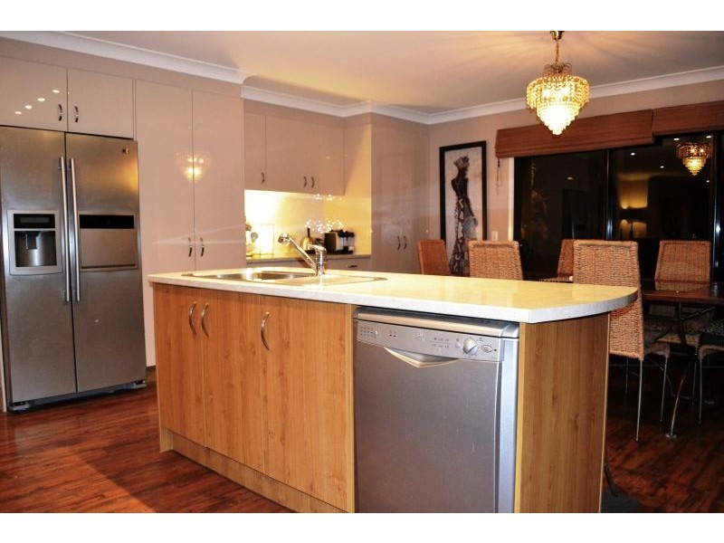 4 St. Petersburg Place, Nerang QLD 4211