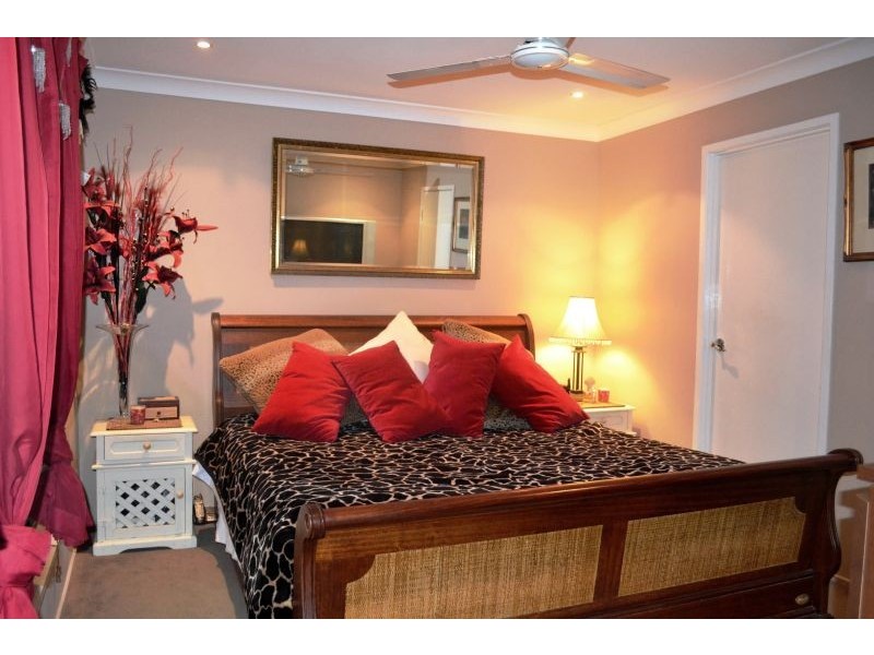 4 St. Petersburg Place, Nerang QLD 4211