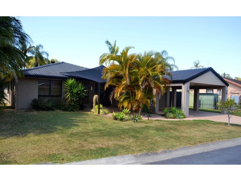 4 St. Petersburg Place, Nerang QLD 4211
