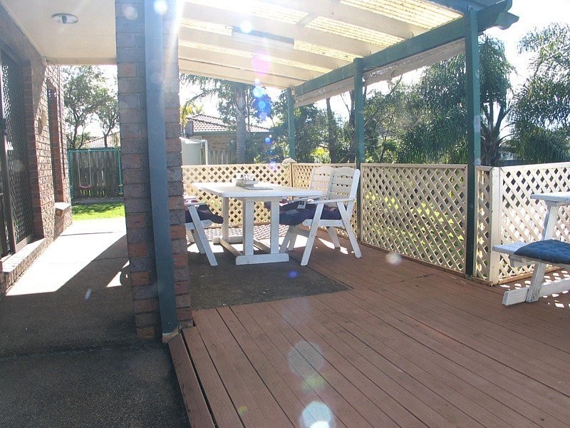 2 Seafoam Cl, Varsity Lakes QLD 4227